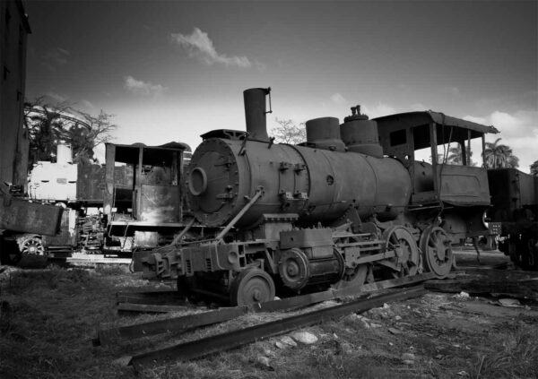 Trenes viejos cerca del barrio chino.Serie Cuba www.flickr.com/photos/alvarobueno/