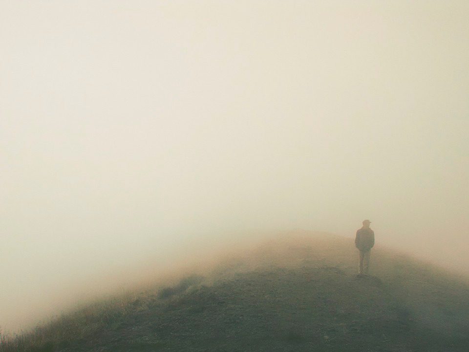 La niebla densa. Fantasía, librosynovelas