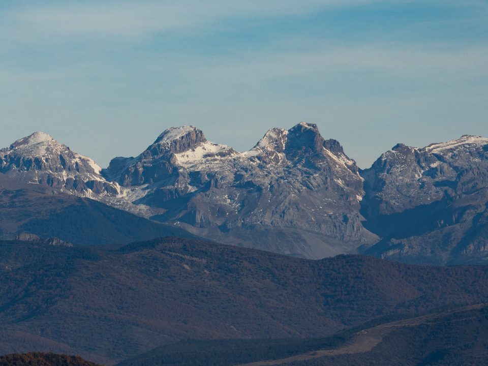 Pirineo.Critica-de-libros.Larga-sombra-de-Gwaara.Foto-@rojoverdeyazul.jpg